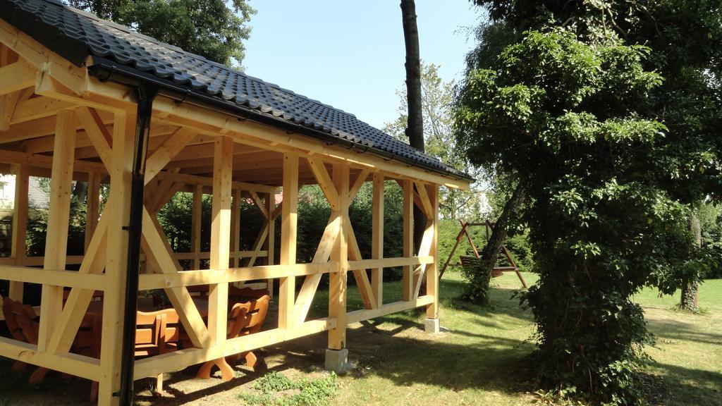 Dom Artusa Ustka Ngoại thất bức ảnh